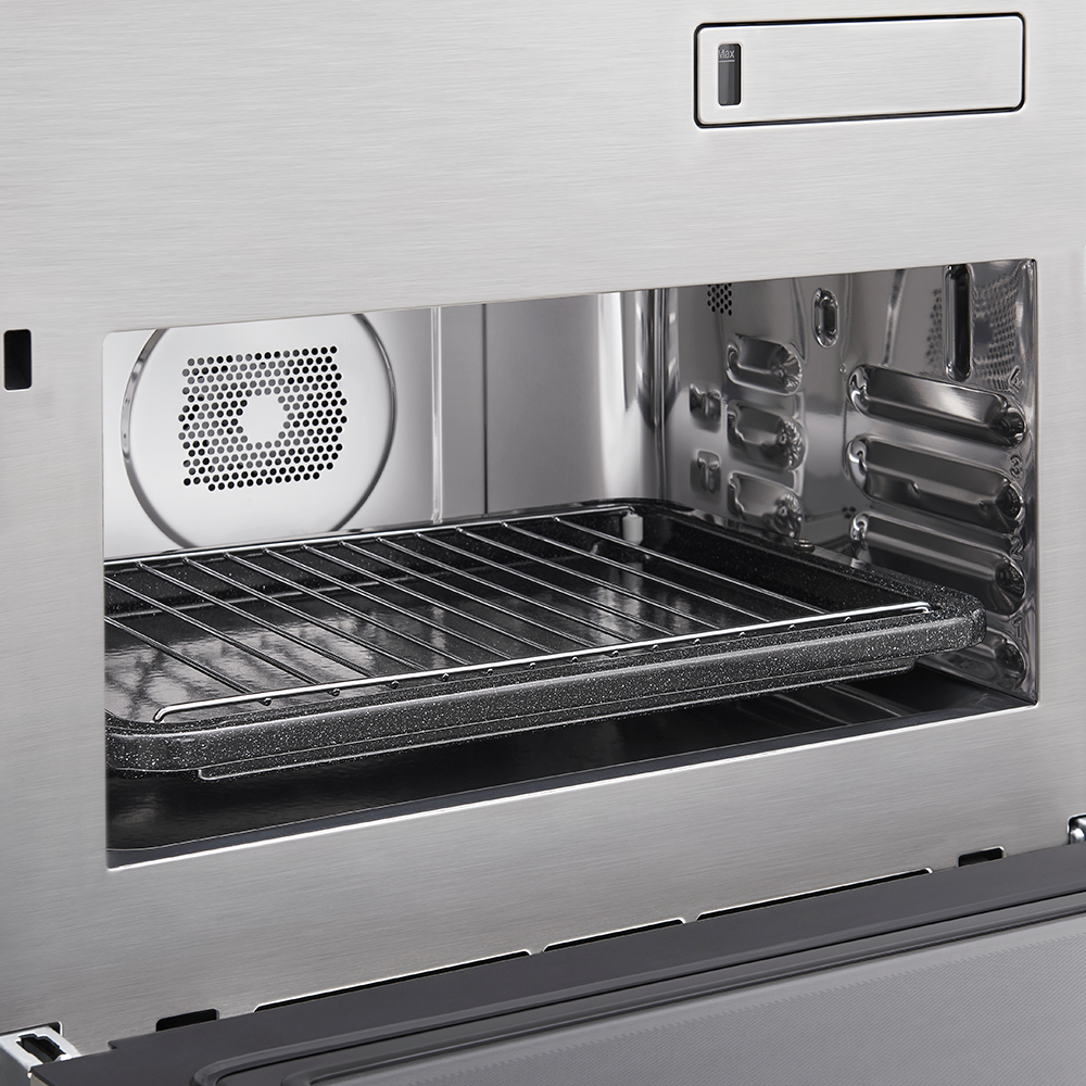 Духовой шкаф с микроволнами и паром Signature Kitchen Suite SKSLV2423MS